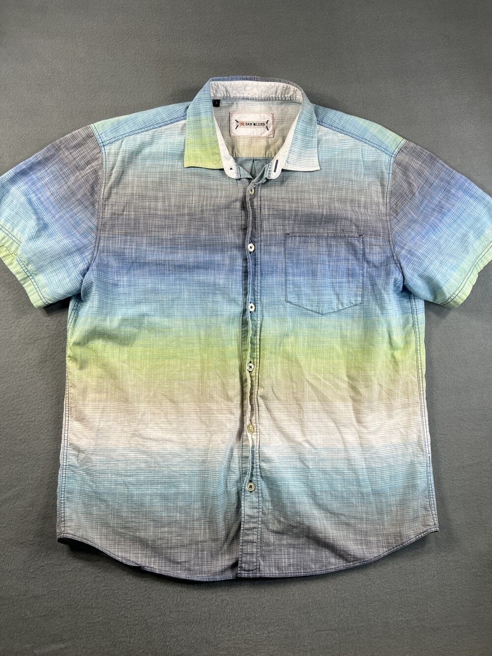 32 Bar Blues Men's Large Button-Up Shirt, Gradient Stripe Short Sleeve Top